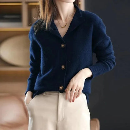 Élodie Lavin® | Modieuze wollen trui met een halflange kraag